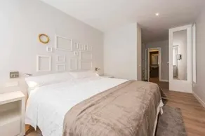 Vonelf Luxury Apartments Princesa - Image 4