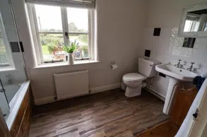 Welsh Cottage with Hot Tub - Jubilee House - Image 4