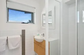 Applecross Riverside Apt - Image 3