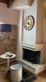 Paramythenio Guesthouse - Image 4