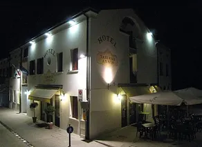 Hotel Annia - Image 5
