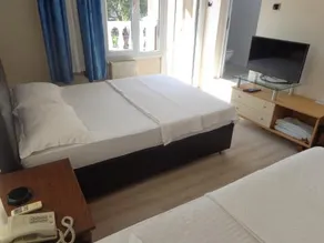 Serapion Hotel - Image 4