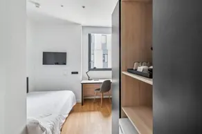 Estudios y Habitaciones Modernas en PAMPLONA, SK - Image 3