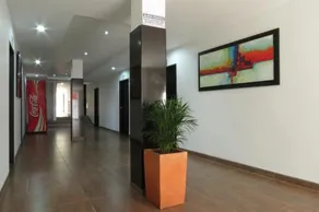 Hotel Plaza Roma - Image 2