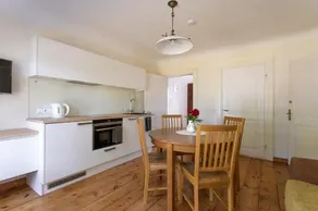 Allee Apartments - Image 5