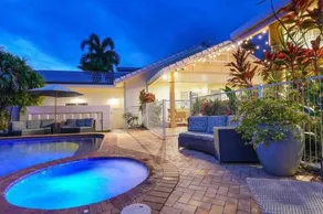 Grand Slam Getaway with Tennis Court and Heated Pool - Image 3