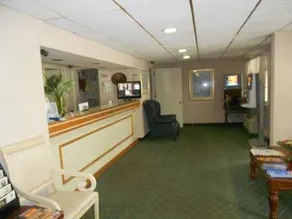 Economy Inn - Image 2