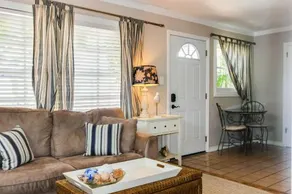 La Jolla Cottage - Image 4