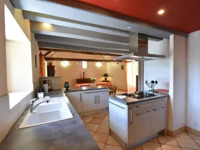 Modern Holiday Home in Aquitaine With Swimming Pool - Image 2