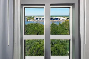 Hampton Inn Savannah-Historic District - Image 3
