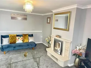 Remarkable 3-bed Apartment in Newport - Image 5