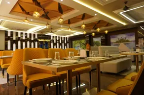 Hotel Surya International - Image 2