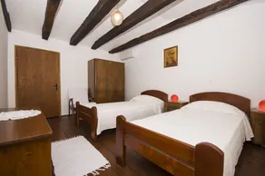 House Elena - Image 4
