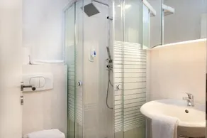 Hotel Castellana - Image 2
