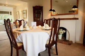 Glade End Guest House - Image 2