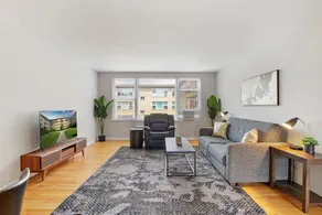 Homey 3BR Apt in Quiet Location - Image 5