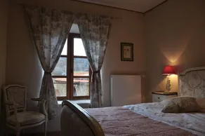 Auberge Longue Vie - Image 2