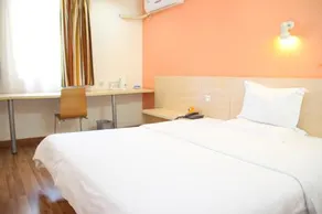 7Days Inn Rushan Qingshan Road - Image 4
