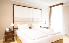 Hotel Scuol Palace - Image 2