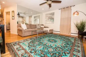 Sunny spacious 2 bed plus den MBTA mins to Boston - Image 4