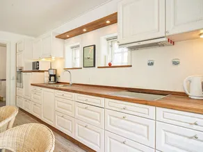 6 Person Holiday Home in Nexo - Image 3