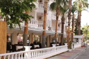 Renda Beach Hotel - Image 1
