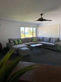 Rainbow Beachhouse - deluxe, pristine location - Image 2