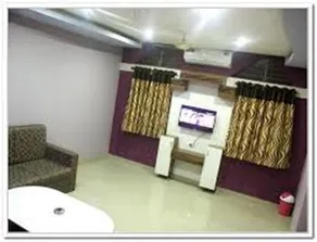 Bhaktavatsal Luxurious Lodge - Image 4