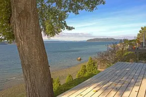 Four Stone Beach House - Image 3