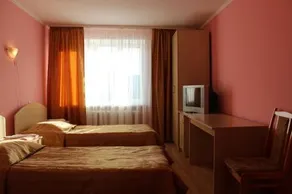 Yunost Hotel - Image 2