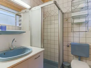 Spacious Apartment in Saalbach-Hinterglemm near Ski Lift - Image 4