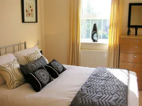Berkshire Rooms - Newbury - Image 5