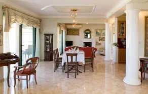 Golden Key Villas - Image 2