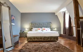 Rhöner Botschaft Leist Style & Heimat Hotel Engel - Image 2