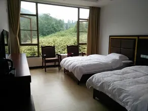Mount Emei Feng Lin Yue Hotel - Image 5