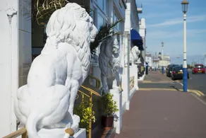 Albany Lions Hotel - Image 4