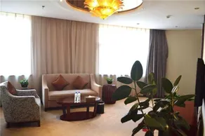 Chun Xue Four Seasons Hotel - Image 4