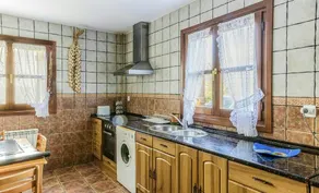 House With 5 Bedrooms in Munain, With Wonderful Mountain View and Enclosed Garden - Image 3