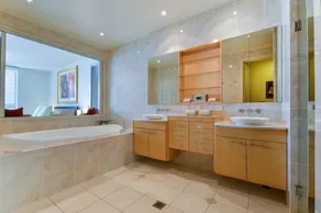 Pavilion 17 Oceanfront Ground Floor Heated Pool Plus Golf Bu - Image 3