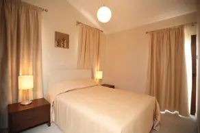 Avillion Holiday Apartments - Image 3