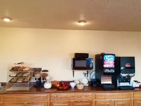 Superior Inn - Image 2