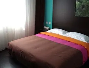 Super 8 Hotel Langfang San Da J - Image 4