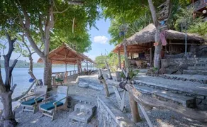 Hula Hoop Bungalows - Image 2