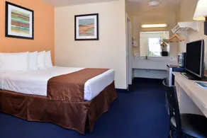 Americas Best Value Inn Wilmington - Image 4