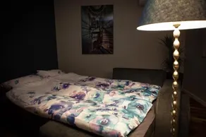 Silver & Gold Apartment - Image 5