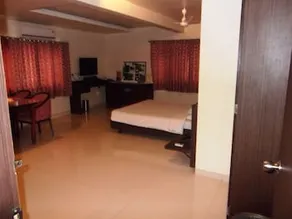 Hotel Coconut Grove by OYO Rooms - Image 3