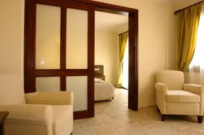 Hotel Asiyan - Image 5
