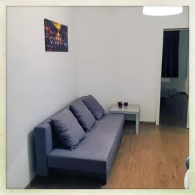 Beautiful Modern Apartment - Image 4