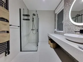 Lalic Gallery Apartments - Image 4