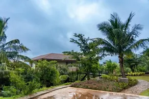 RedhomeX Lake view-villa 5BHK PRIME All Meals Included - Image 3